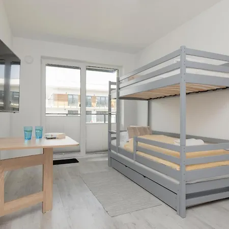 Hotel apartamentowy Wellness & With Parking By Renters