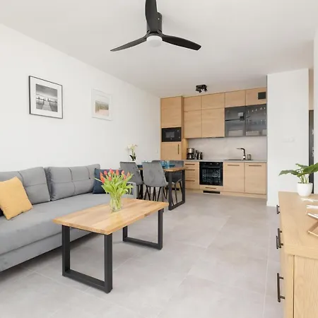 Wellness & With Parking By Renters Dziwnow