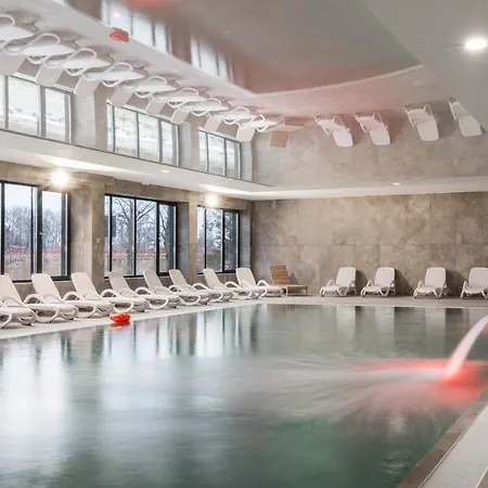 Aparthotel Wellness & With Parking By Renters