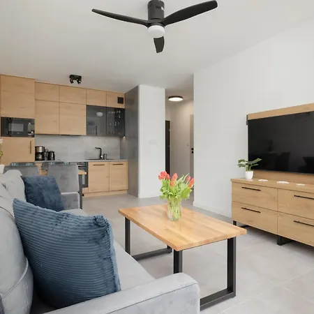 Aparthotel Wellness & With Parking By Renters