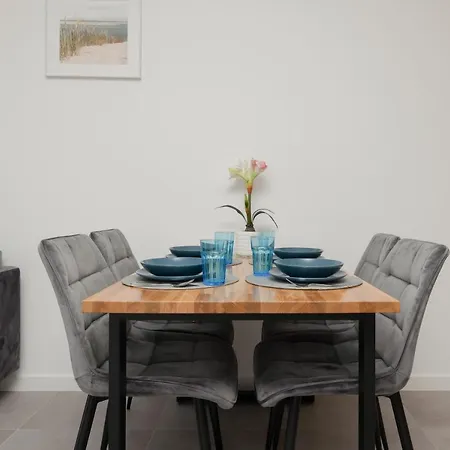 Aparthotel Wellness & With Parking By Renters
