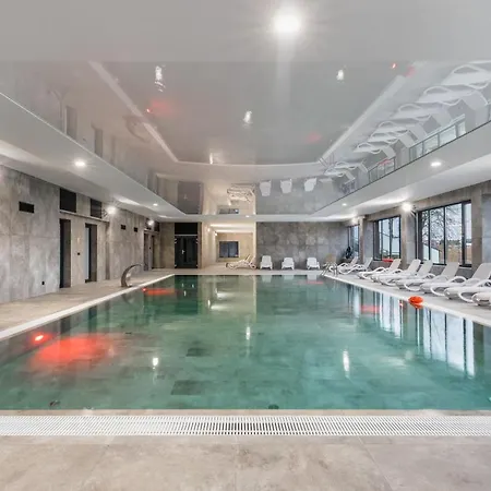 Wellness & With Parking By Renters Aparthotel 4*