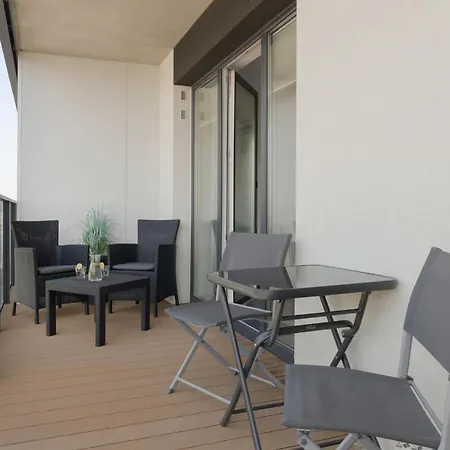 Aparthotel Wellness & With Parking By Renters