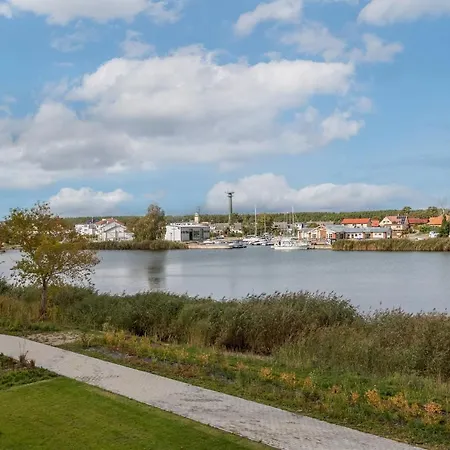 Hotel apartamentowy Wellness & With Parking By Renters Dziwnów