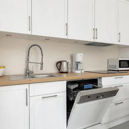 Aparthotel Wellness & With Parking By Renters *