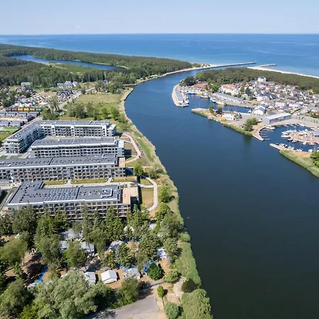 Aparthotel Wellness & With Parking By Renters Dziwnow