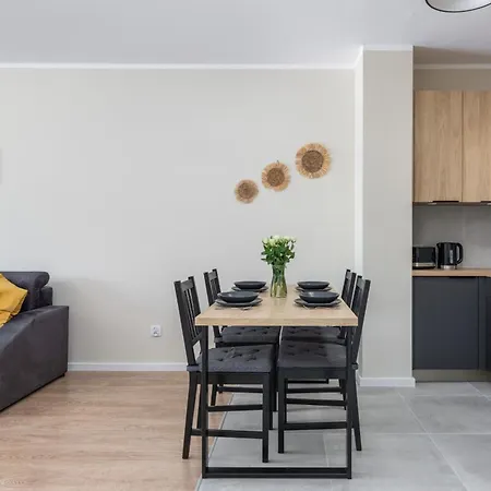 Aparthotel Wellness & With Parking By Renters *