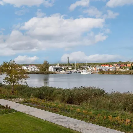 Wellness & With Parking By Renters Aparthotel Dziwnów