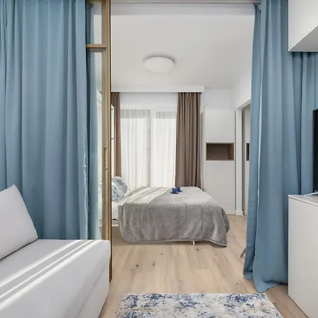 Aparthotel Wellness & With Parking By Renters *