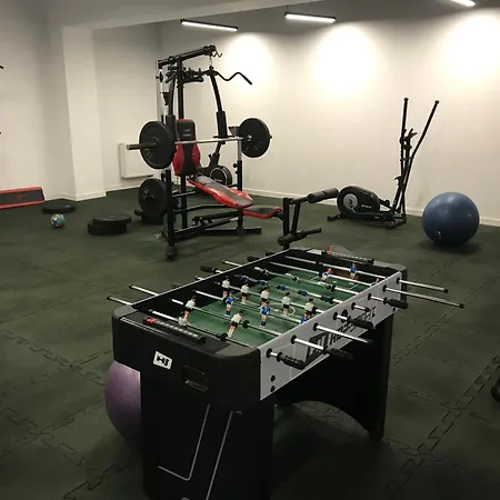 Wellness & With Parking By Renters Aparthotel