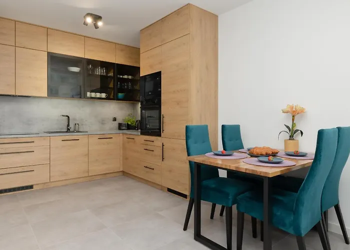 Wellness Resort&spa With Parking By Renters Apartahotel 4*